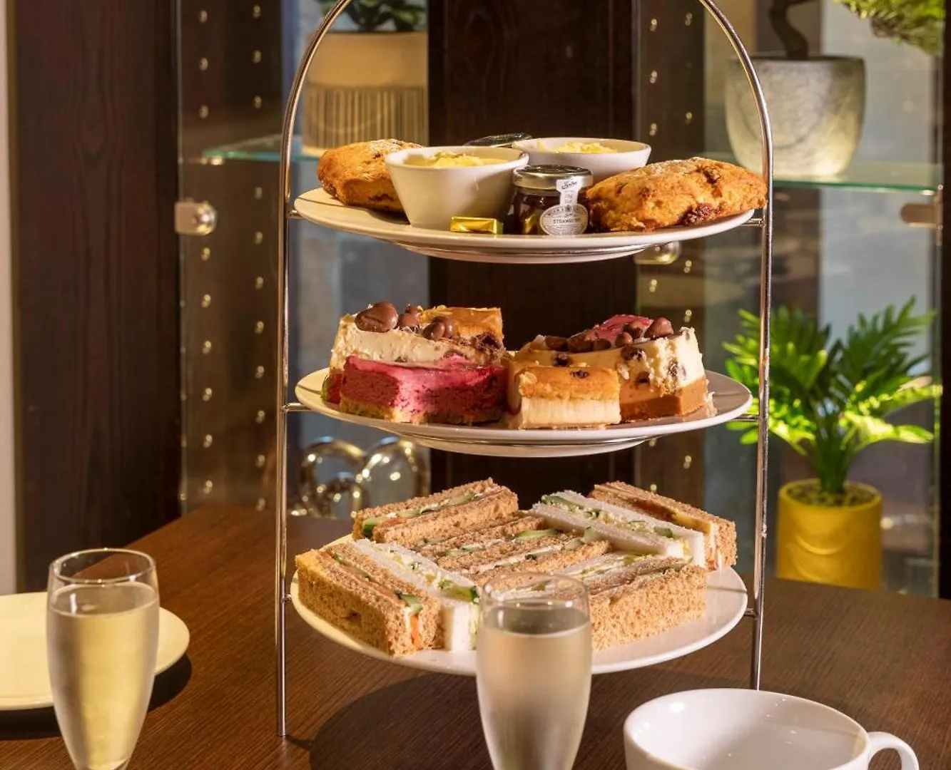 Gloucester Robinswood Hotel, BW Signature Collection Hotel